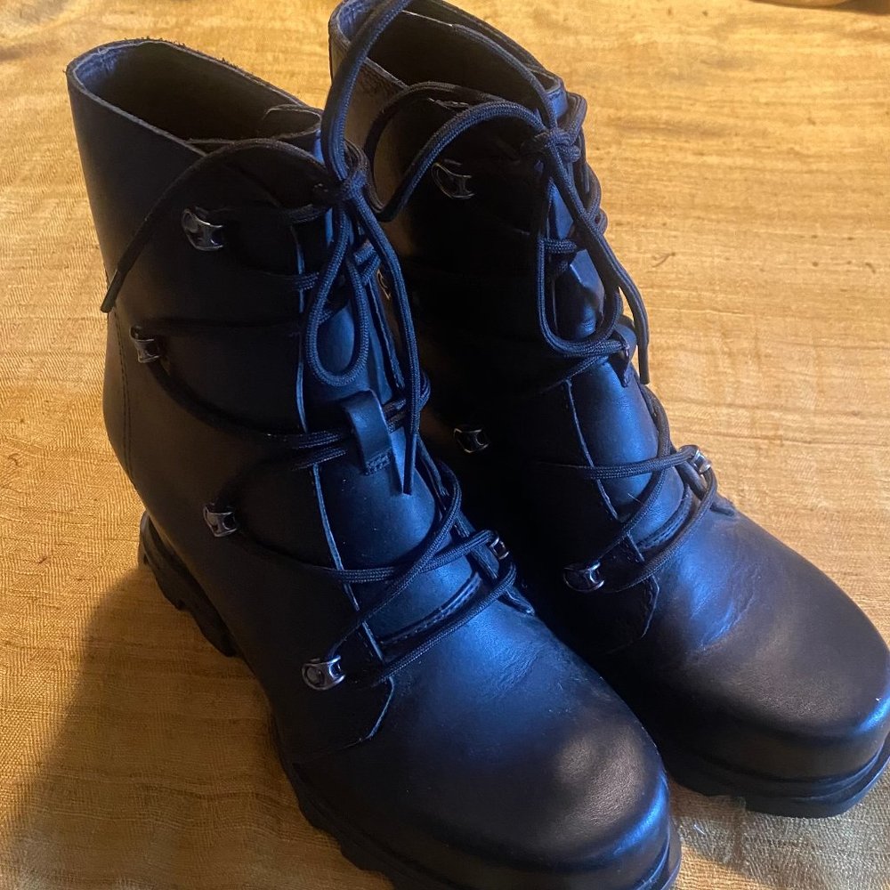 Sorel Joan of Arctic size 9